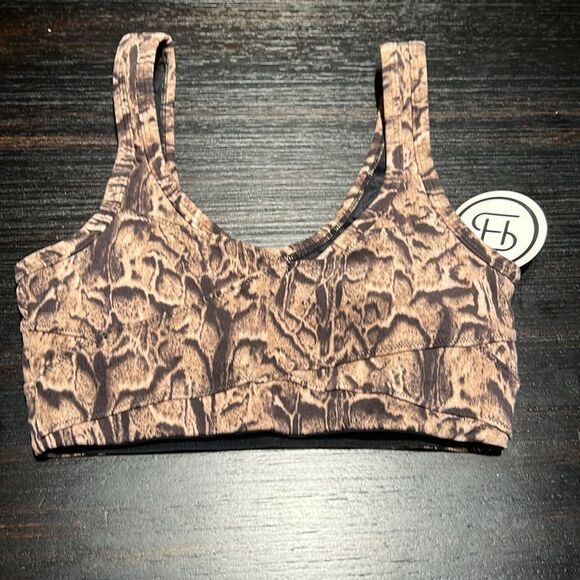 NWT Varley Lets Move Kellam Spprts Bra XS - Picture 2 of 6